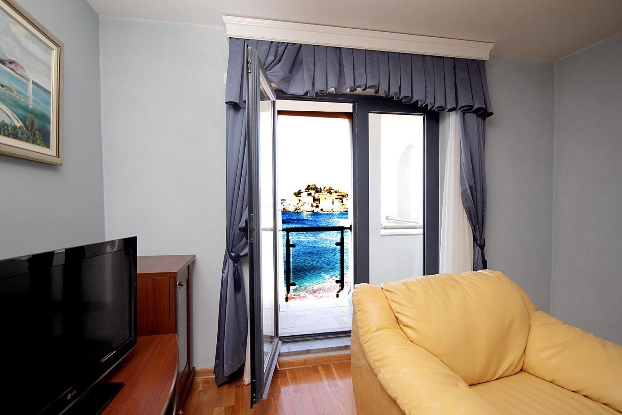 Plava Vila Beach Apartments Sveti Stefan Exterior foto